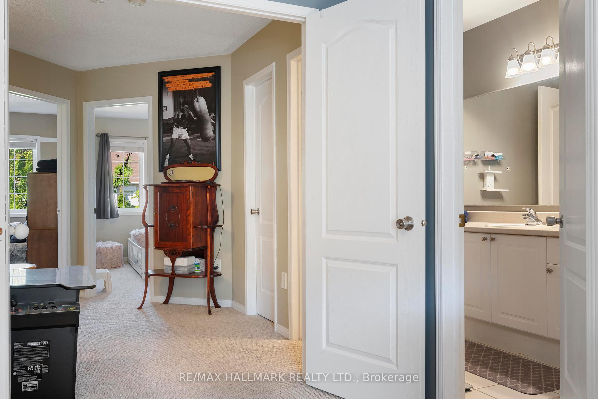 Photo 26 of 104 Warwick Avenue, Ajax, South East — HOMEH