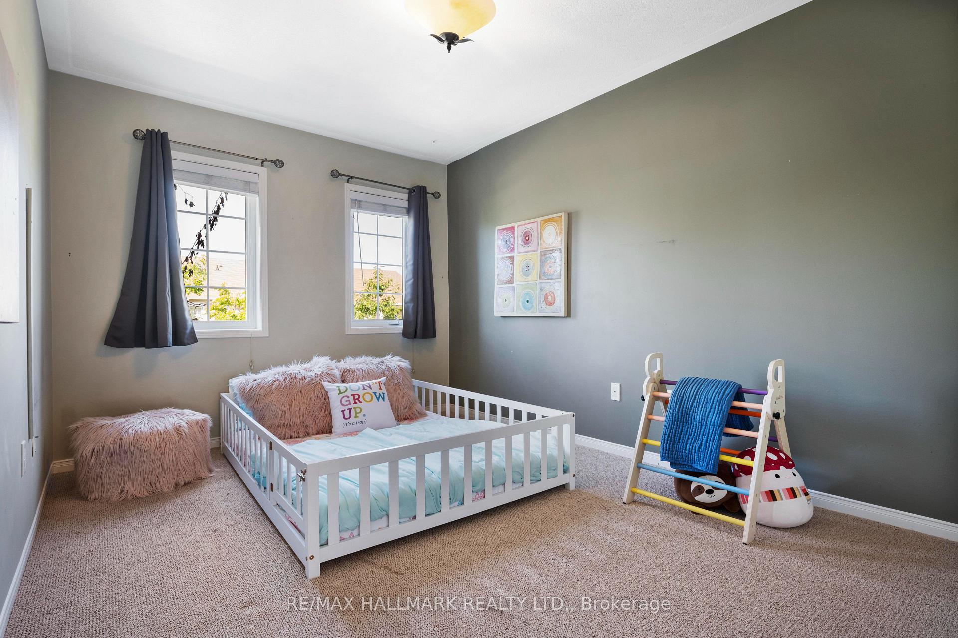 Photo 24 of 104 Warwick Avenue, Ajax, South East — HOMEH