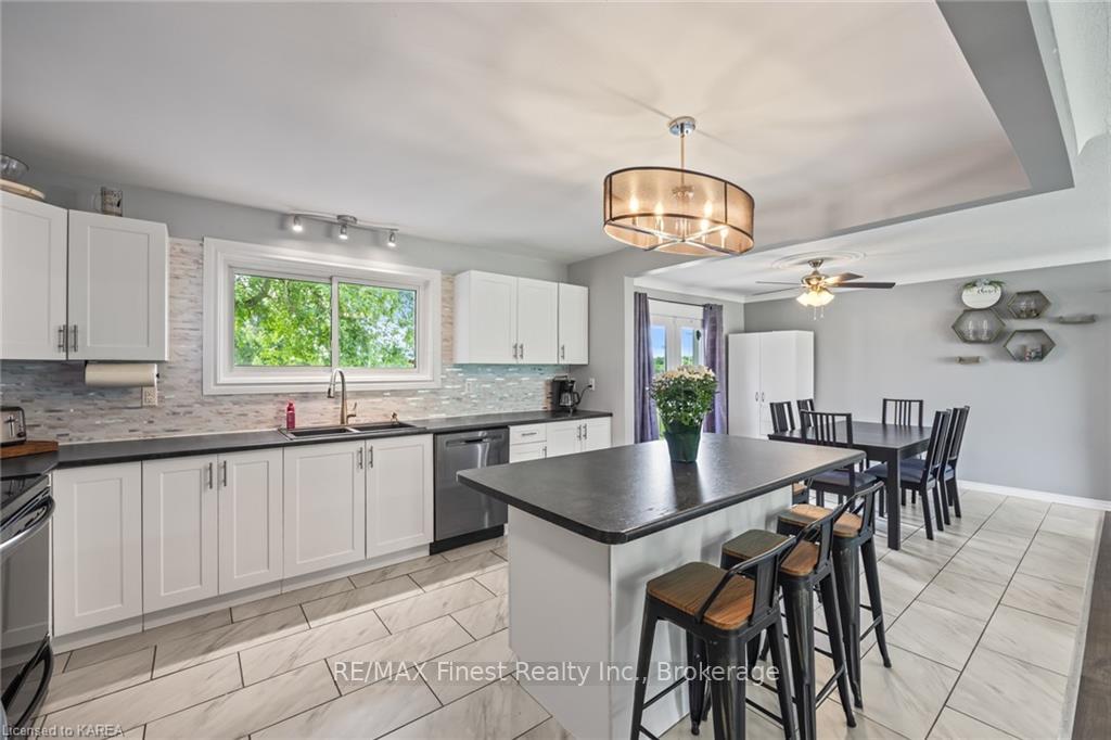 Photo 9 of 2068 Keeley Road, Frontenac, Frontenac South — HOMEH