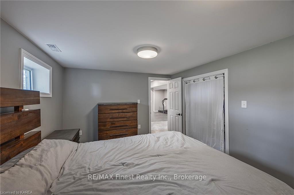 Photo 16 of 2068 Keeley Road, Frontenac, Frontenac South — HOMEH