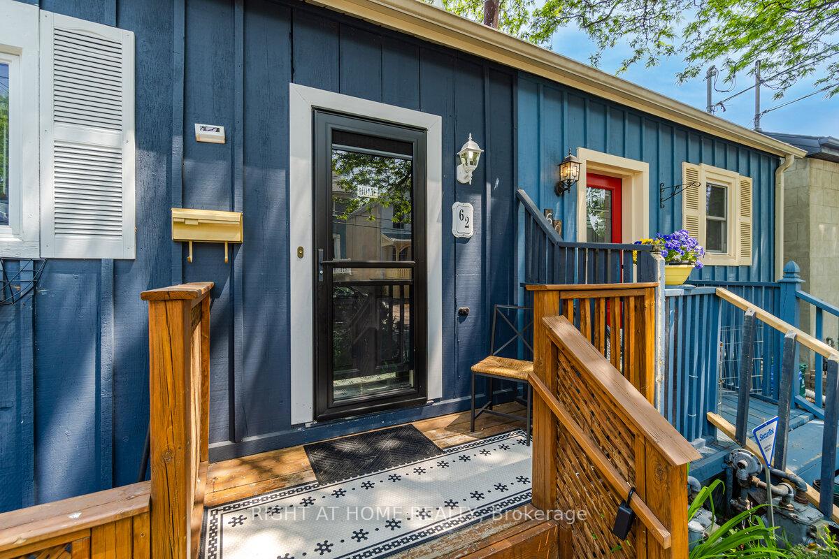 Photo 2 of 62 Florence Street, Hamilton, Strathcona — HOMEH