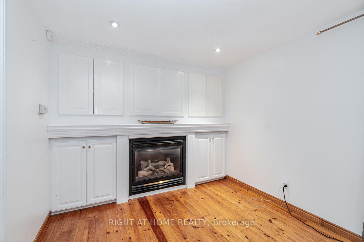 Photo 18 of 62 Florence Street, Hamilton, Strathcona — HOMEH