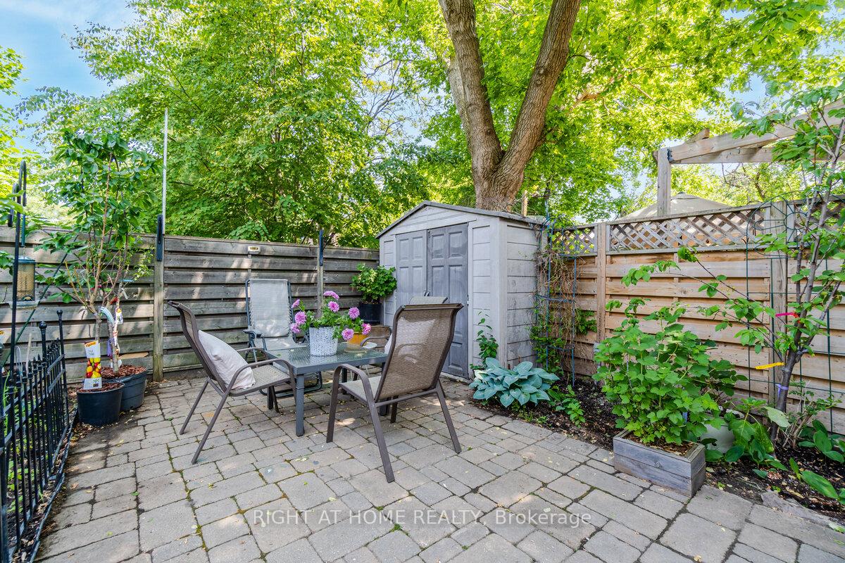 Photo 25 of 62 Florence Street, Hamilton, Strathcona — HOMEH