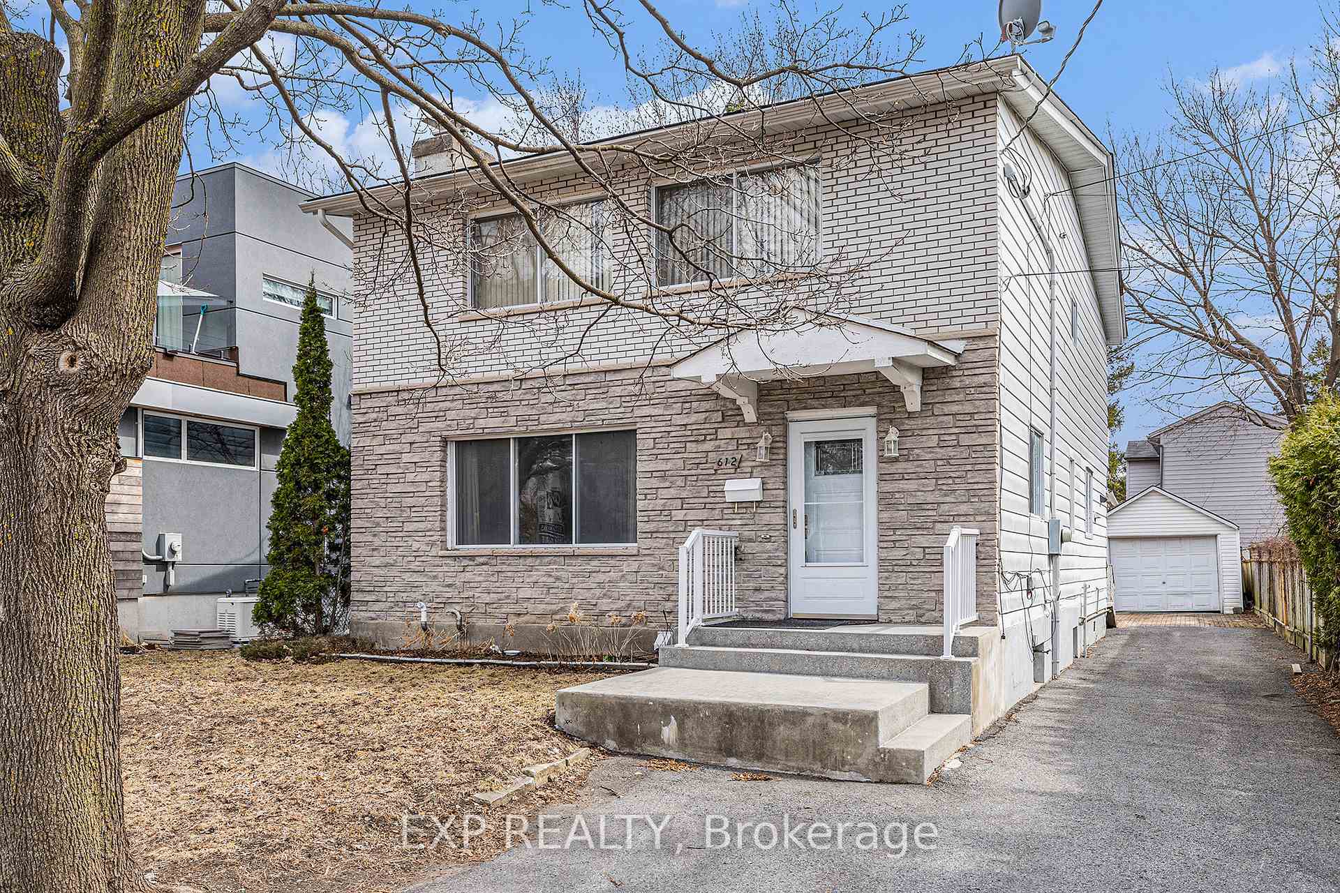 Photo 2 of 612 Byron Avenue, Ottawa, McKellar/Highland — HOMEH