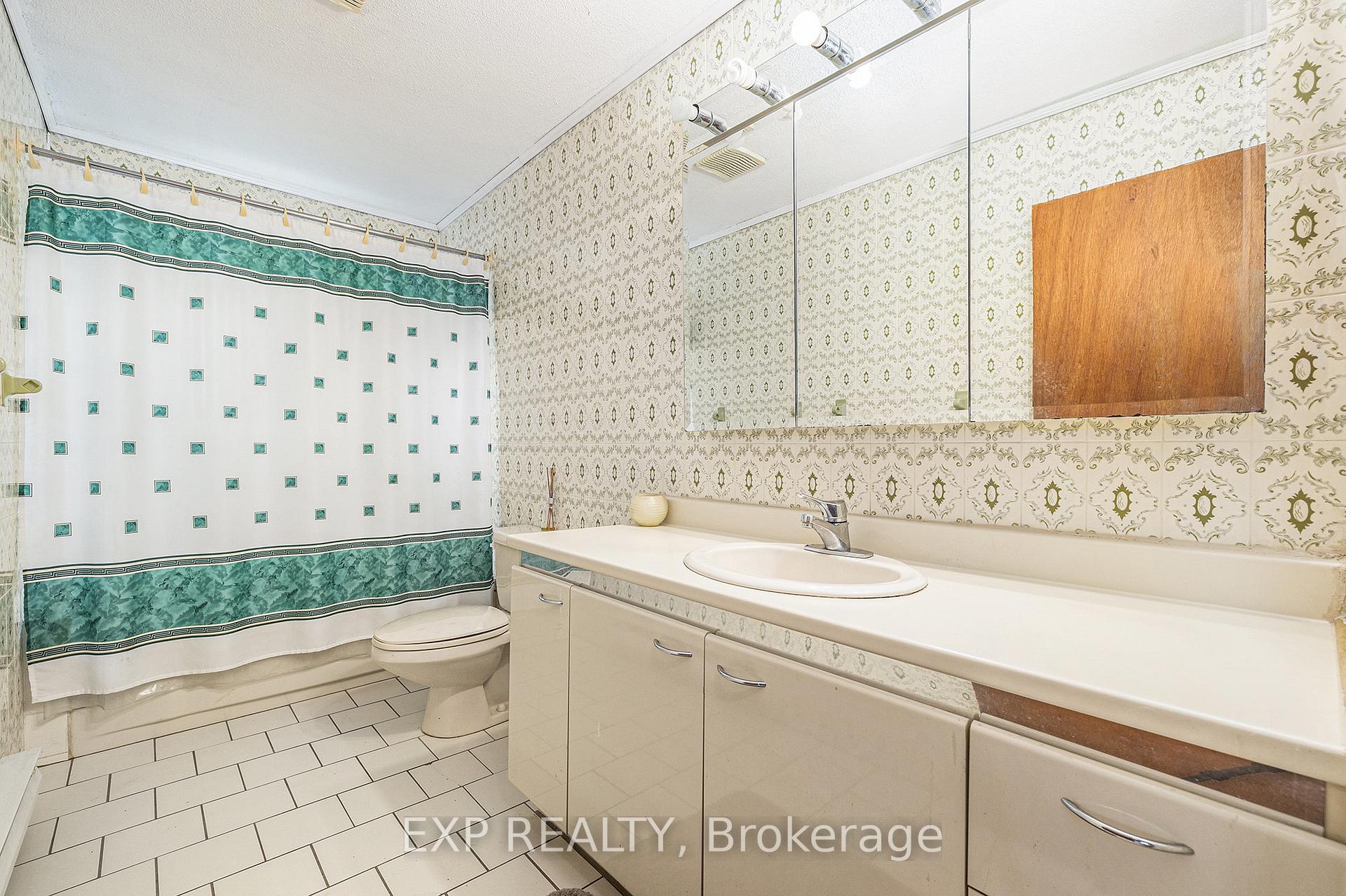 Photo 24 of 612 Byron Avenue, Ottawa, McKellar/Highland — HOMEH