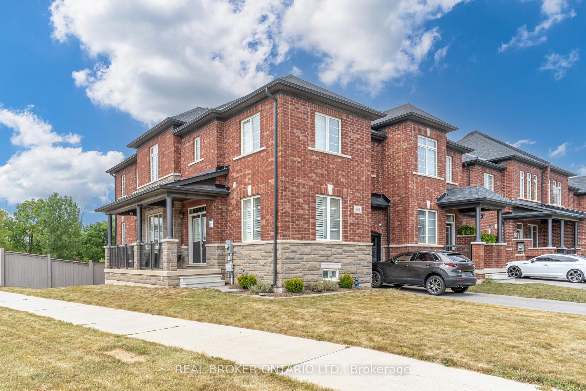 Photo 1 of 301 Humphrey Street, Hamilton, Waterdown — HOMEH