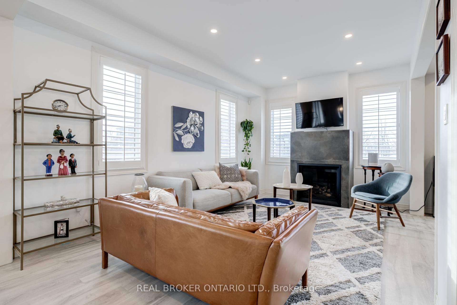Photo 8 of 301 Humphrey Street, Hamilton, Waterdown — HOMEH