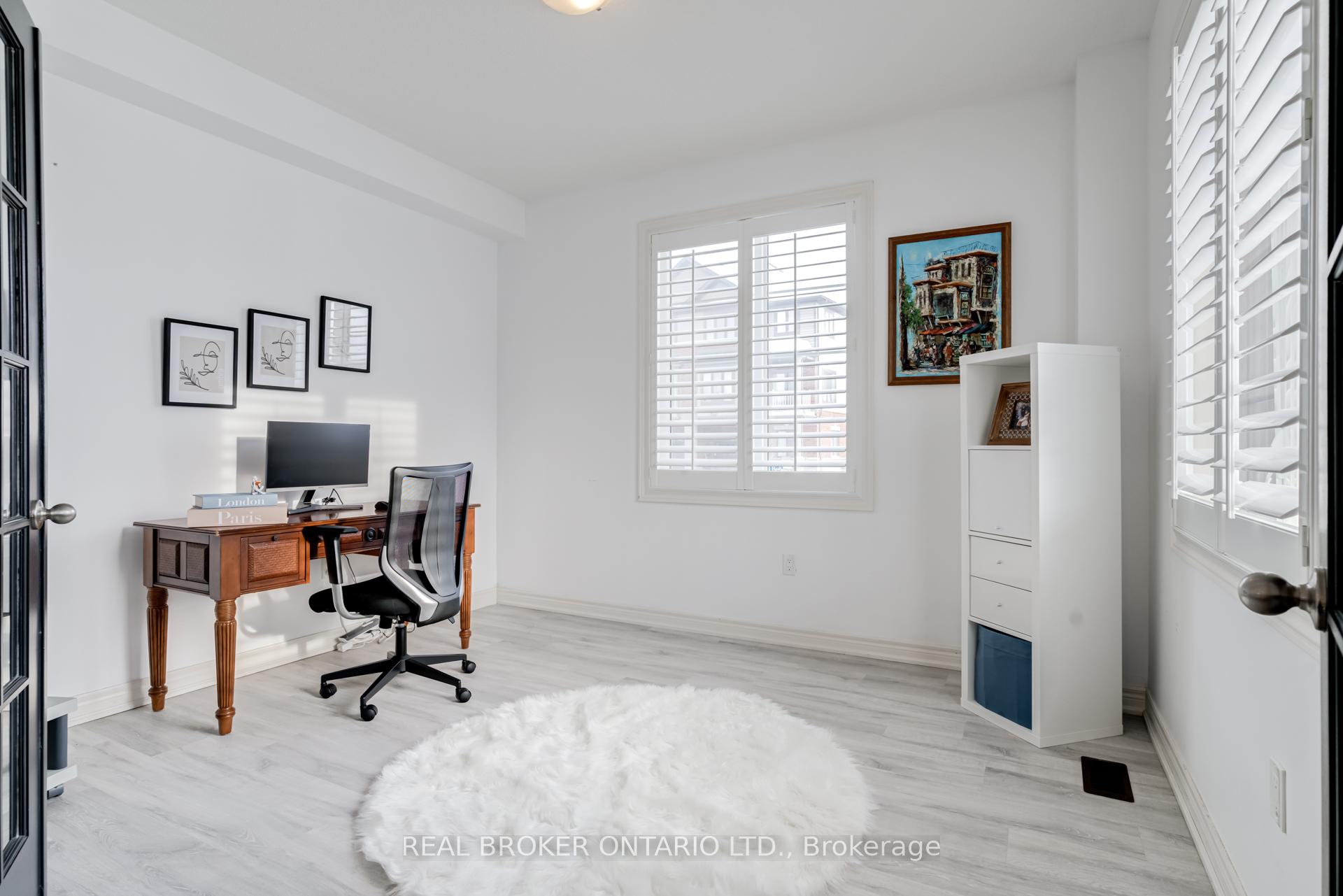 Photo 13 of 301 Humphrey Street, Hamilton, Waterdown — HOMEH