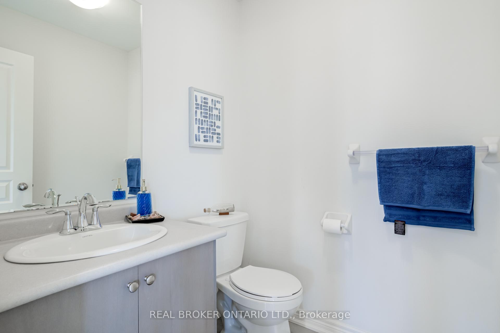 Photo 14 of 301 Humphrey Street, Hamilton, Waterdown — HOMEH