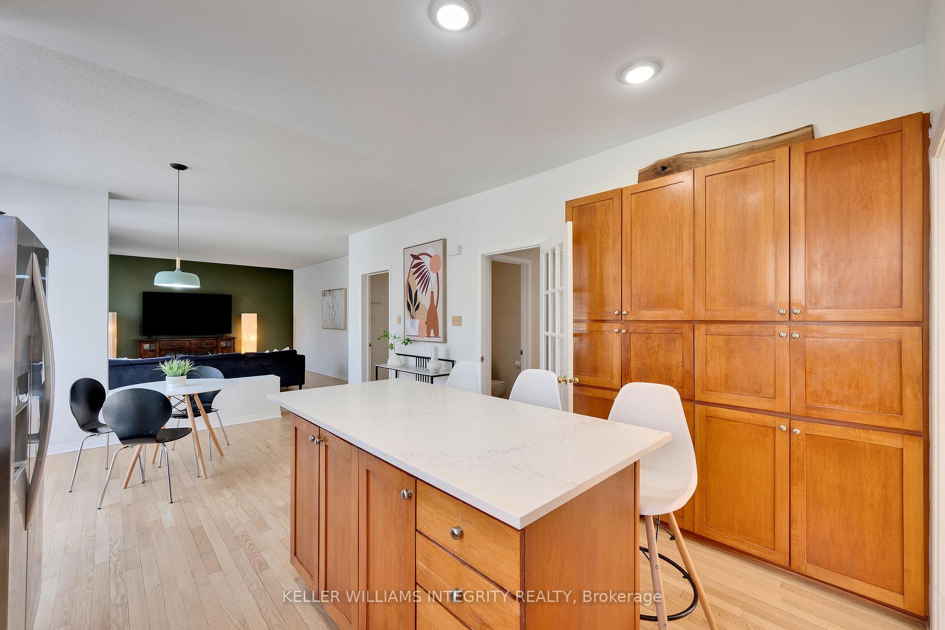 Photo 6 of 7 Vistapointe Drive, Ottawa, Barrhaven East — HOMEH