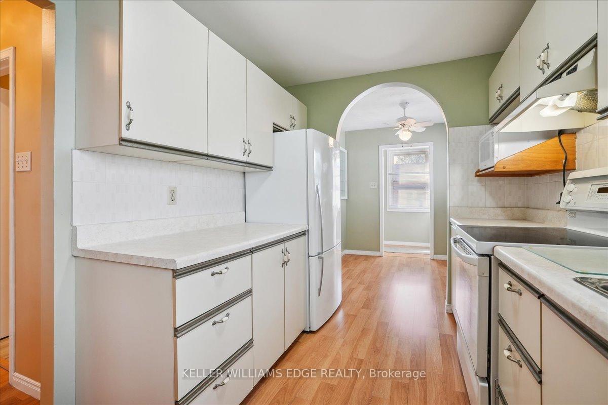 Photo 6 of 343 Weir Street N, Hamilton, Homeside — HOMEH