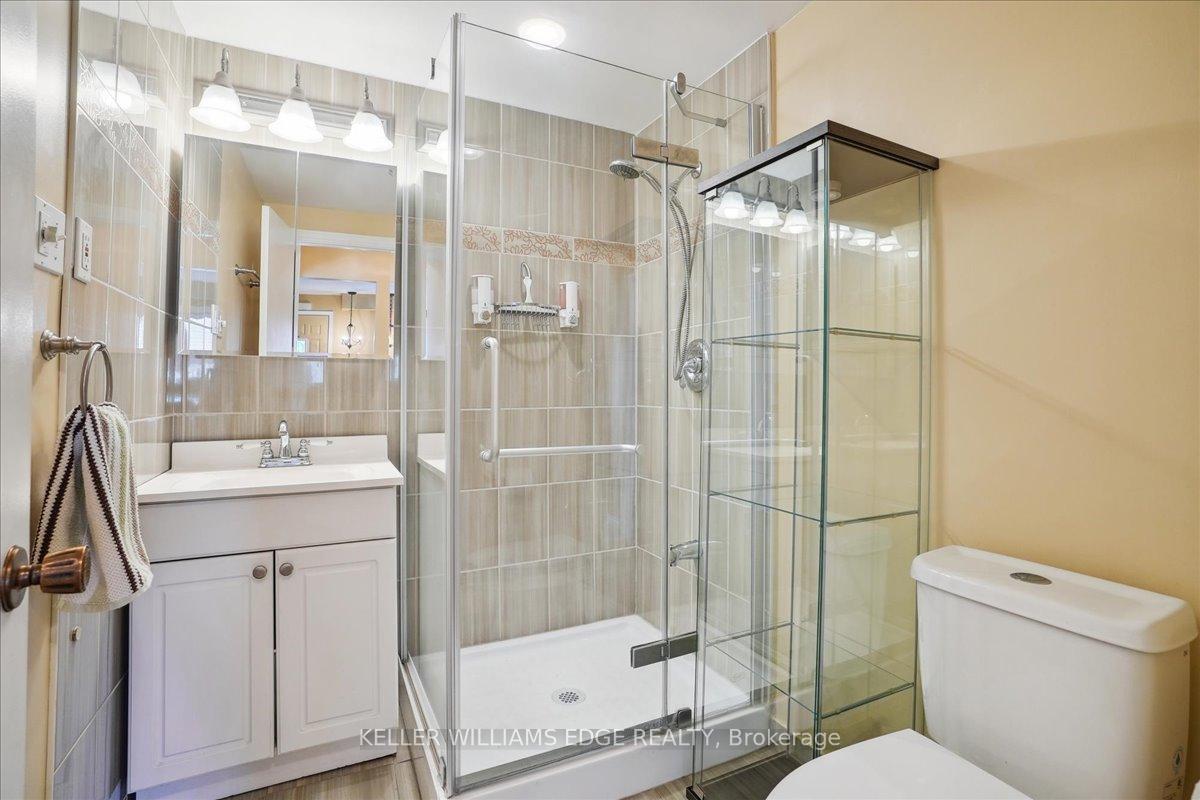 Photo 13 of 343 Weir Street N, Hamilton, Homeside — HOMEH