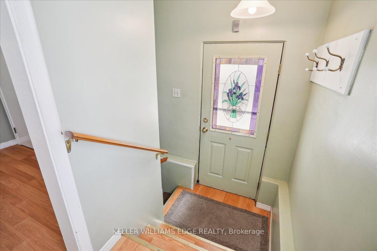 Photo 14 of 343 Weir Street N, Hamilton, Homeside — HOMEH