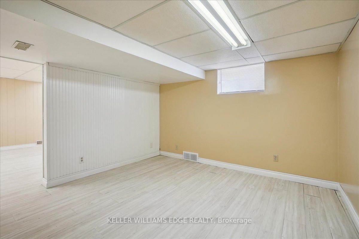 Photo 15 of 343 Weir Street N, Hamilton, Homeside — HOMEH