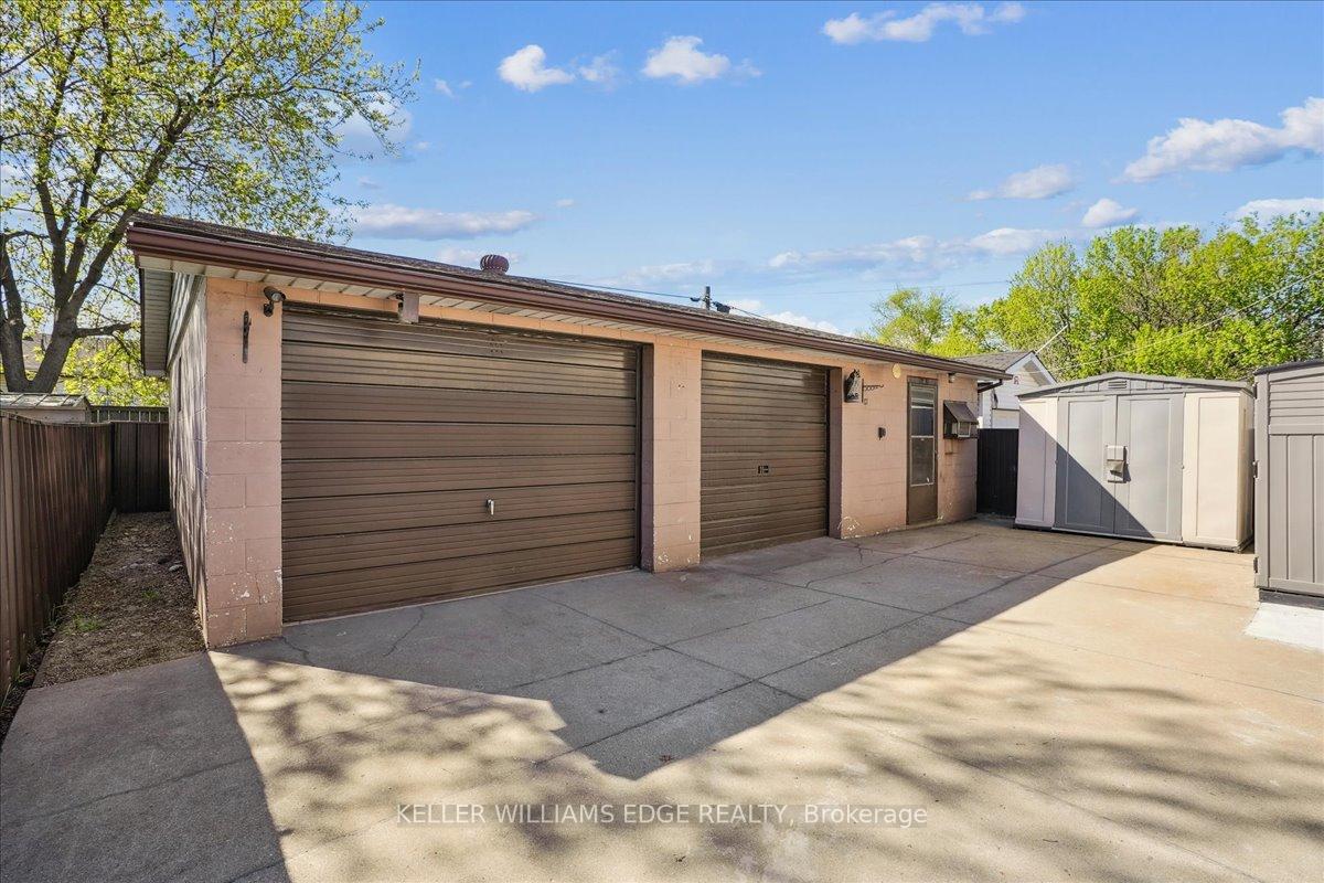 Photo 21 of 343 Weir Street N, Hamilton, Homeside — HOMEH
