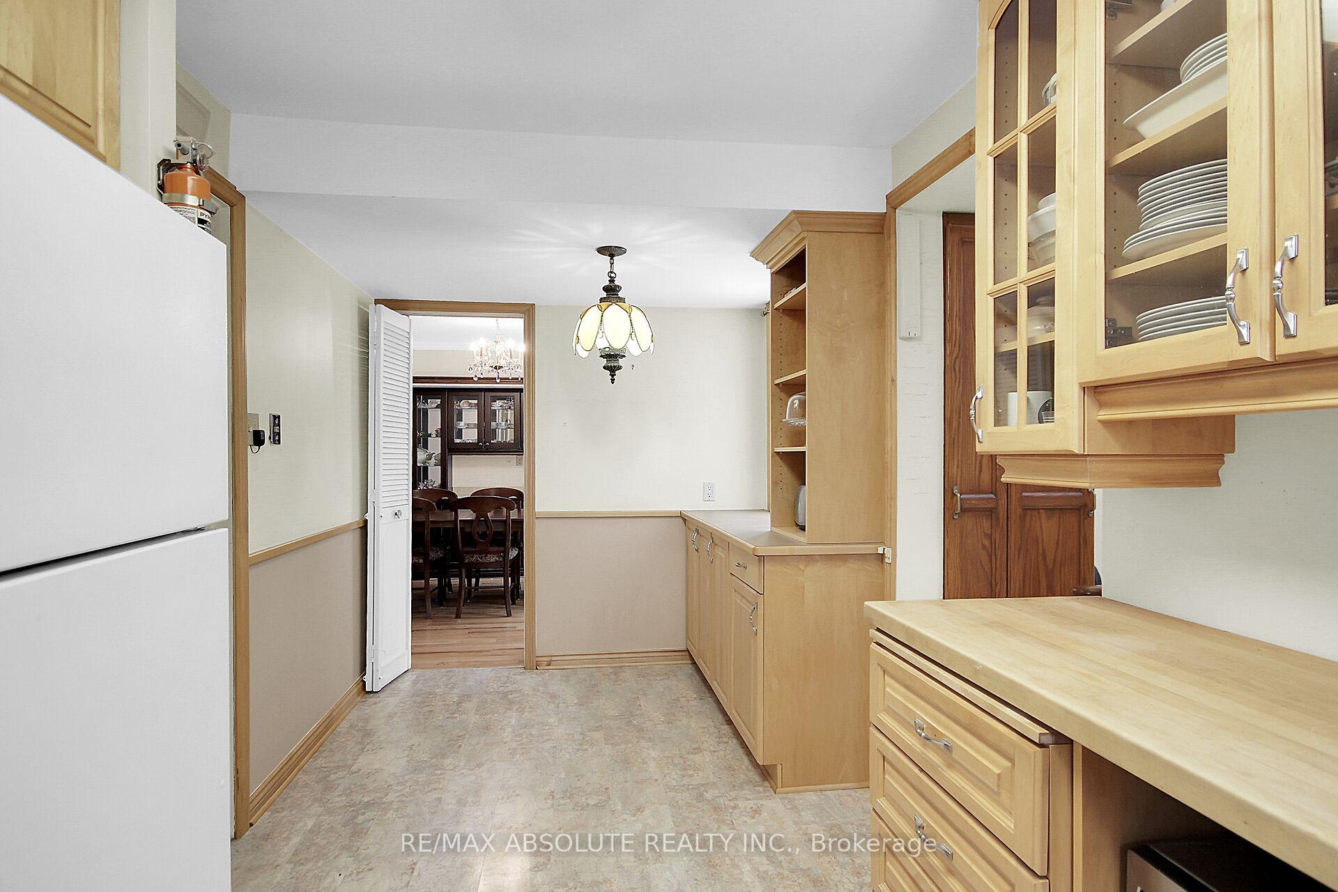 Photo 7 of 13 Melville Drive, Ottawa, Barrhaven - Pheasant Run — HOMEH