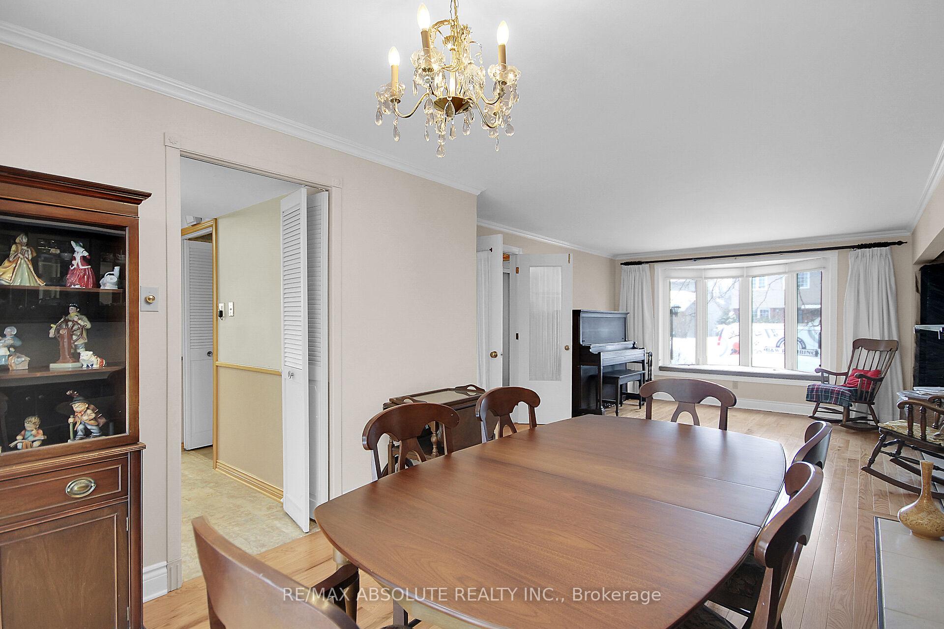 Photo 14 of 13 Melville Drive, Ottawa, Barrhaven - Pheasant Run — HOMEH