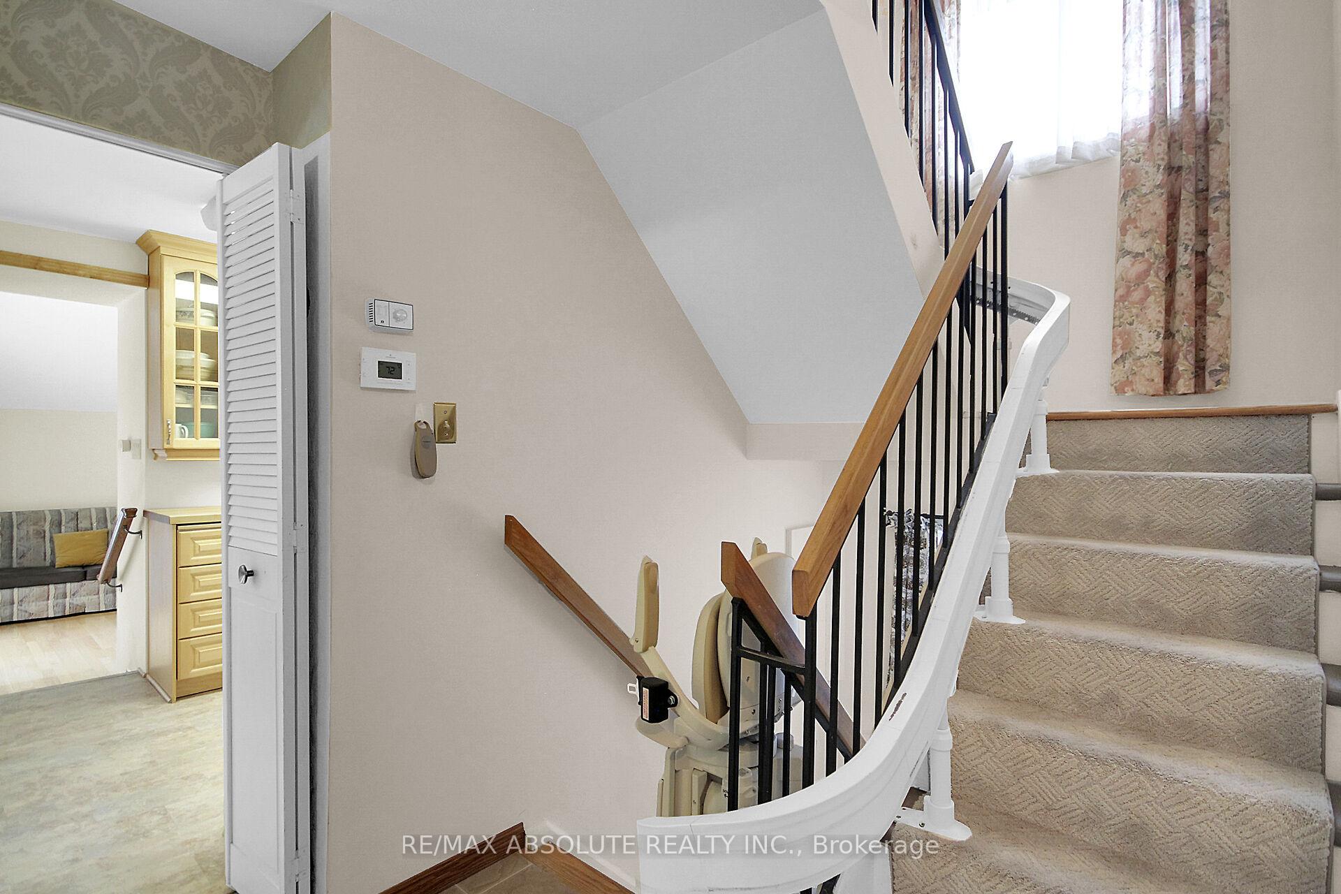 Photo 24 of 13 Melville Drive, Ottawa, Barrhaven - Pheasant Run — HOMEH