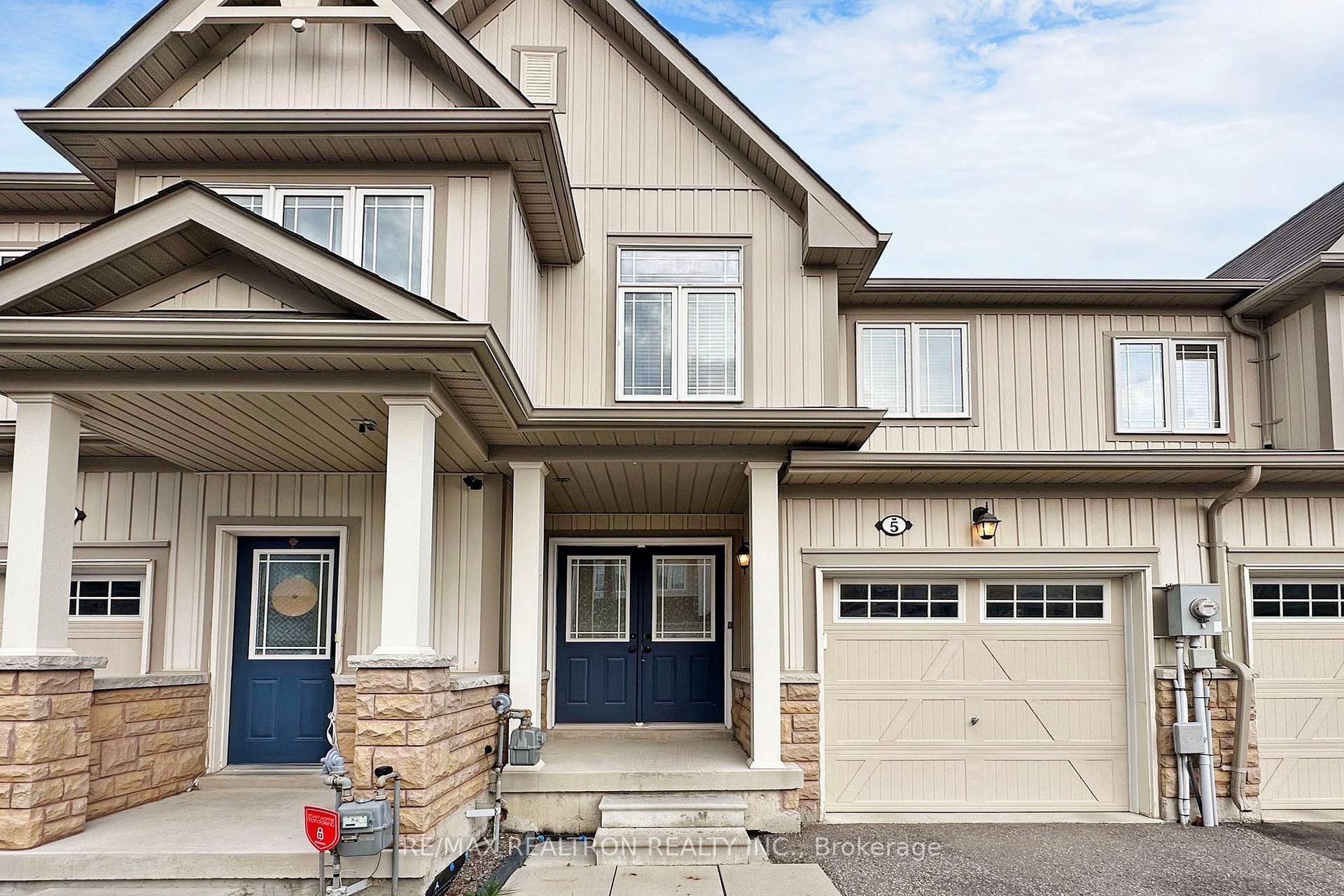 Front of 5 Dykstra Lane