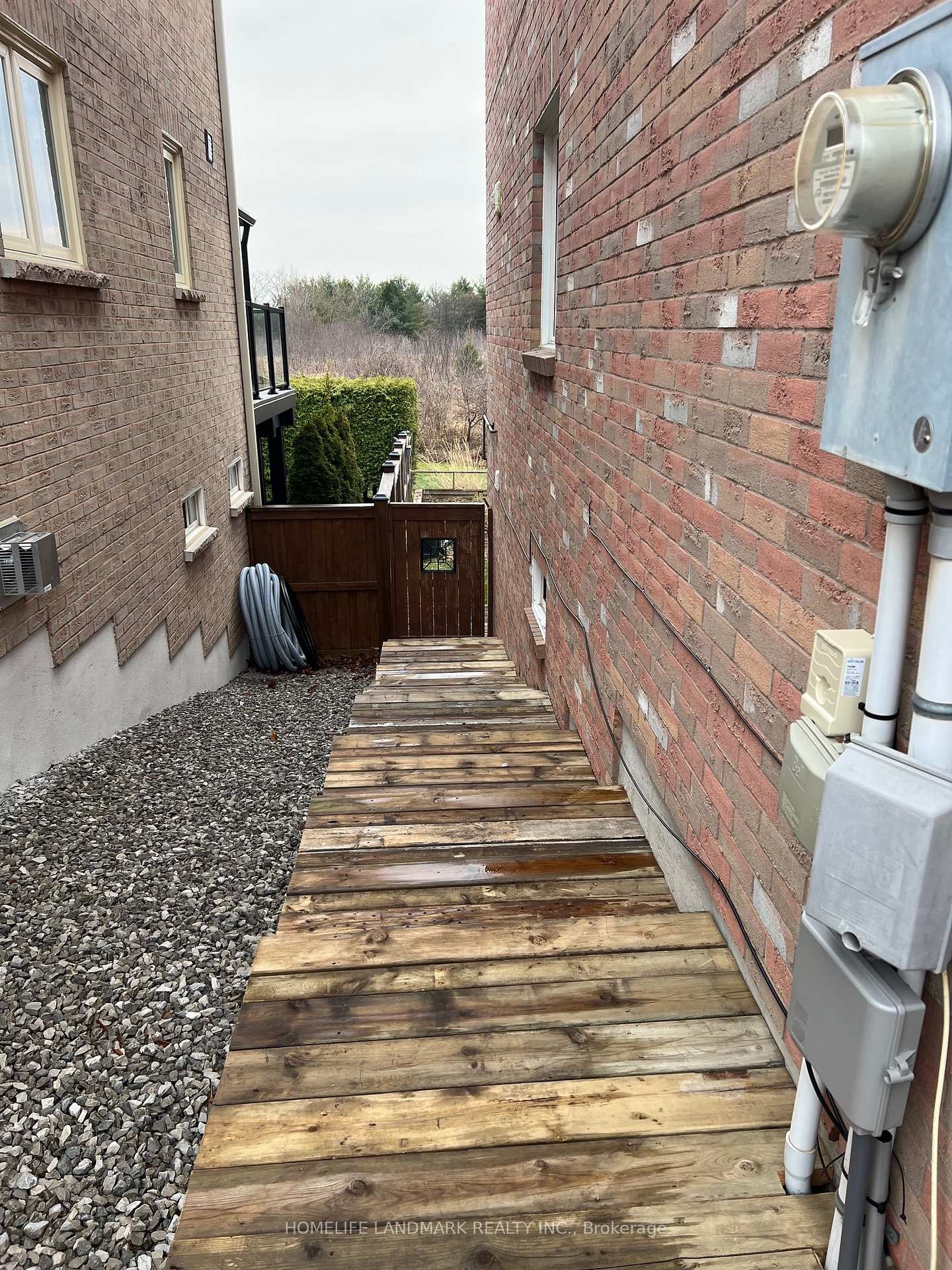 Photo 12 of 115 Dawlish Avenue, Aurora, Aurora Highlands — HOMEH