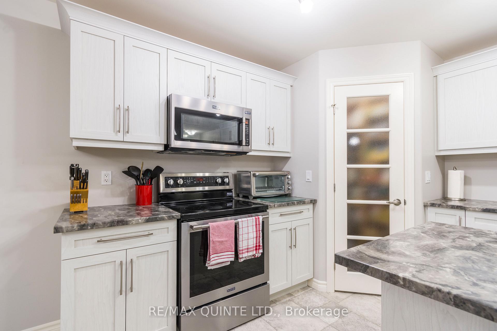 Photo 6 of 89 Aldersgate Drive, Belleville, Belleville Ward — HOMEH