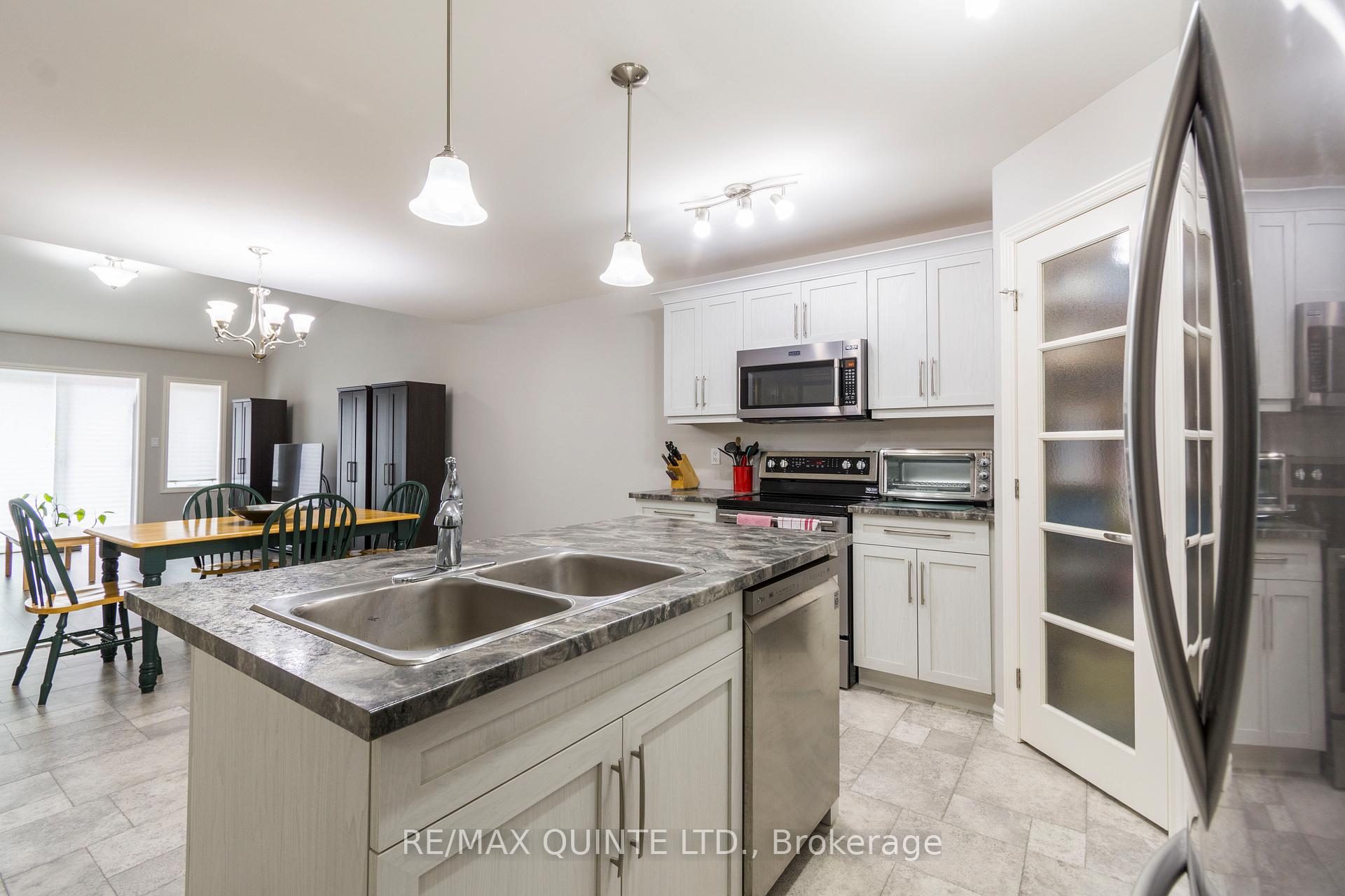 Photo 8 of 89 Aldersgate Drive, Belleville, Belleville Ward — HOMEH