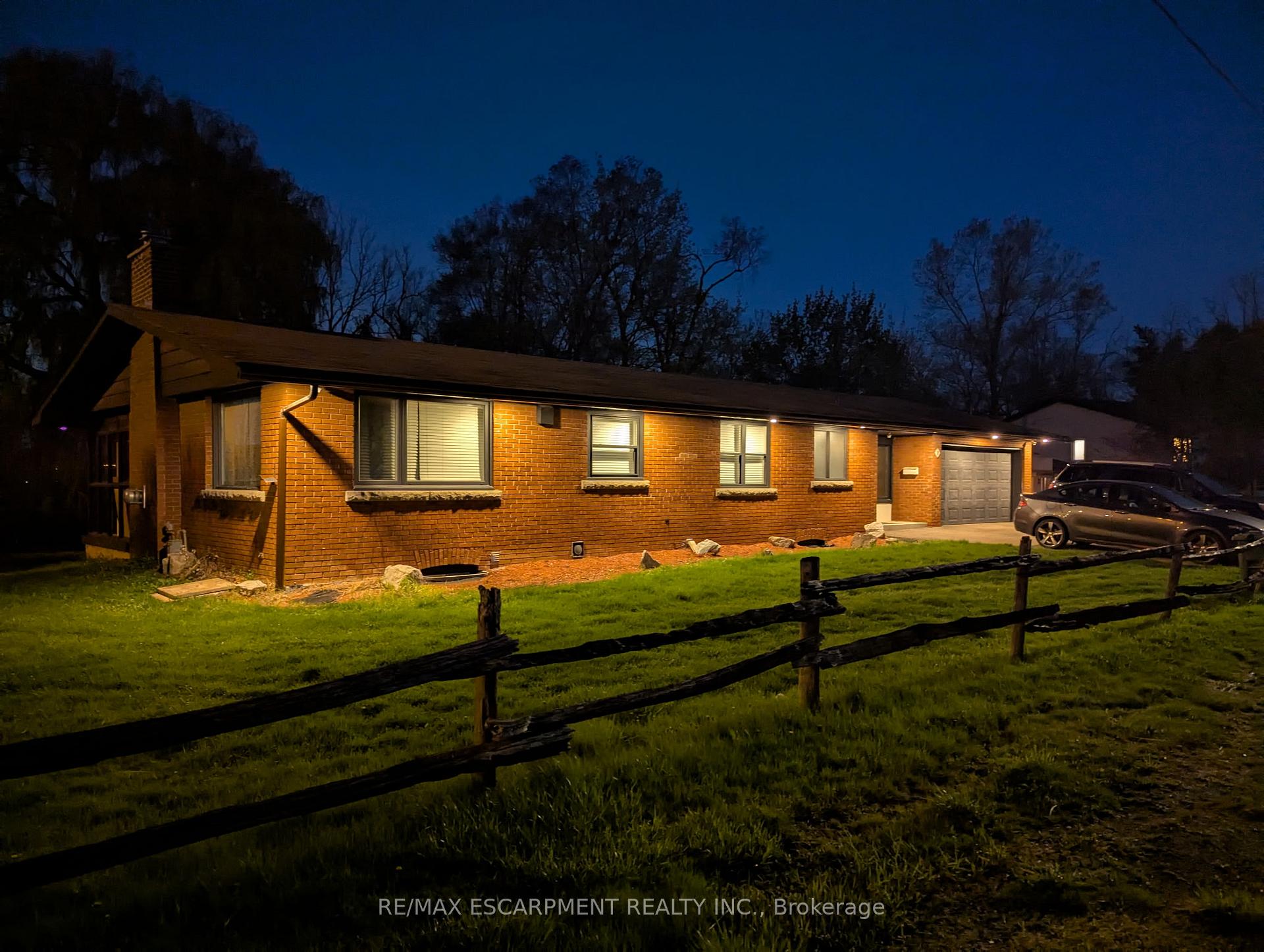 Photo 2 of 8 Northcliffe Avenue, Hamilton, Pleasant View — HOMEH