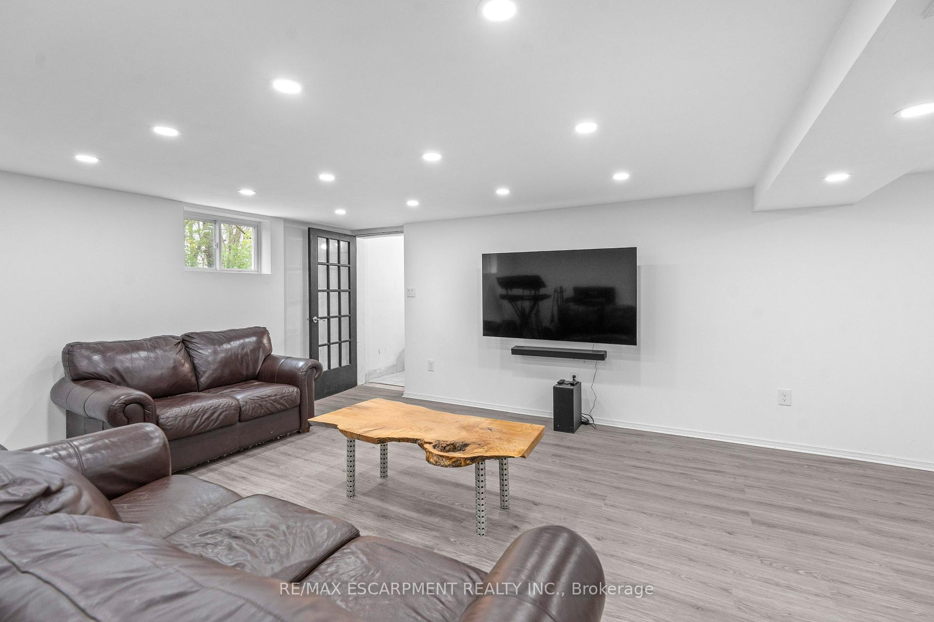 Photo 37 of 8 Northcliffe Avenue, Hamilton, Pleasant View — HOMEH