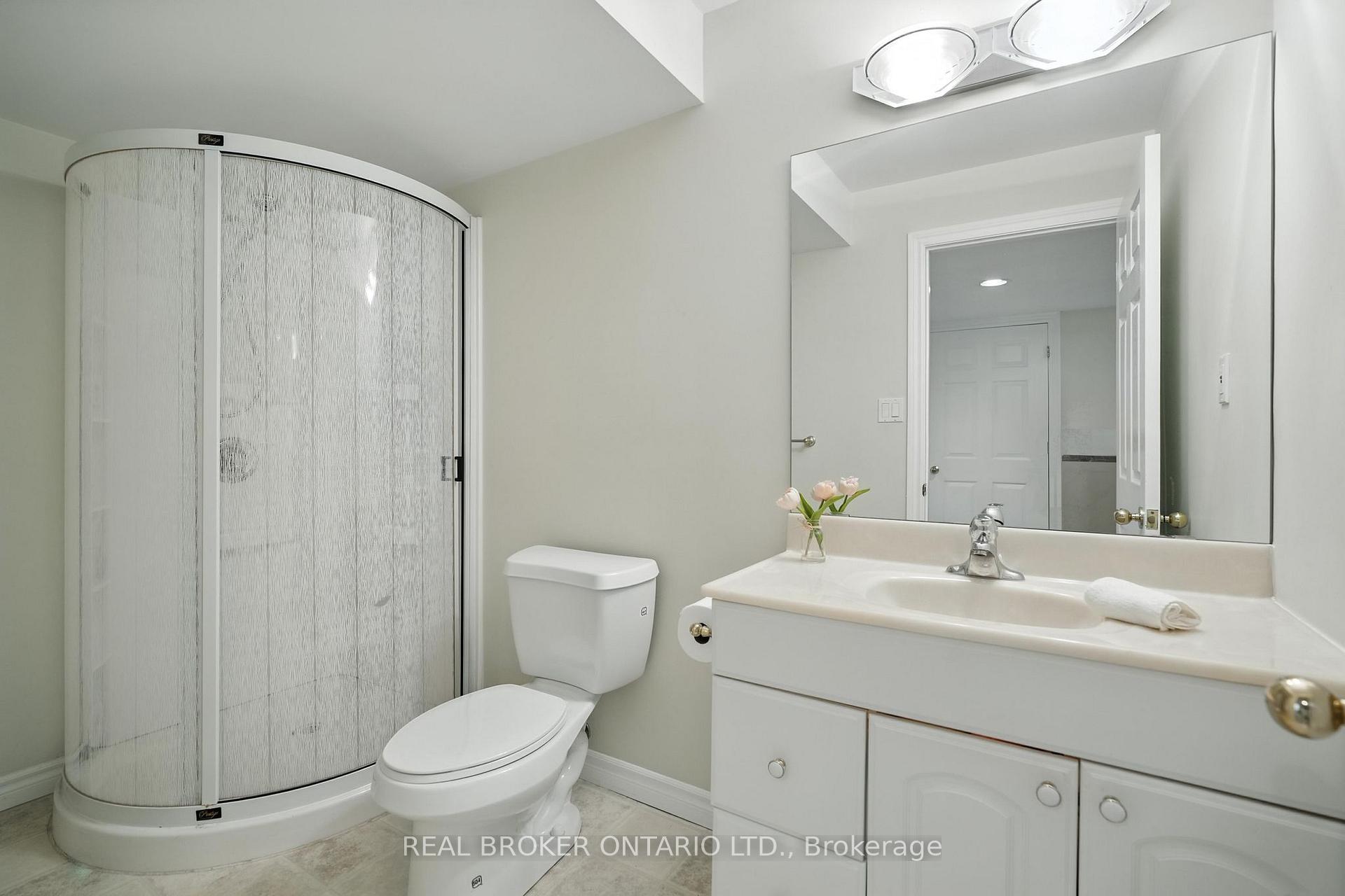 Photo 27 of 41 Emms Drive, Barrie, Holly — HOMEH