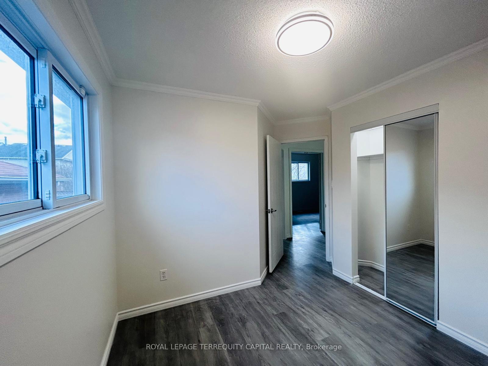 Photo 13 of Unit Upper, 43 Mapleton Avenue, Barrie, Holly — HOMEH