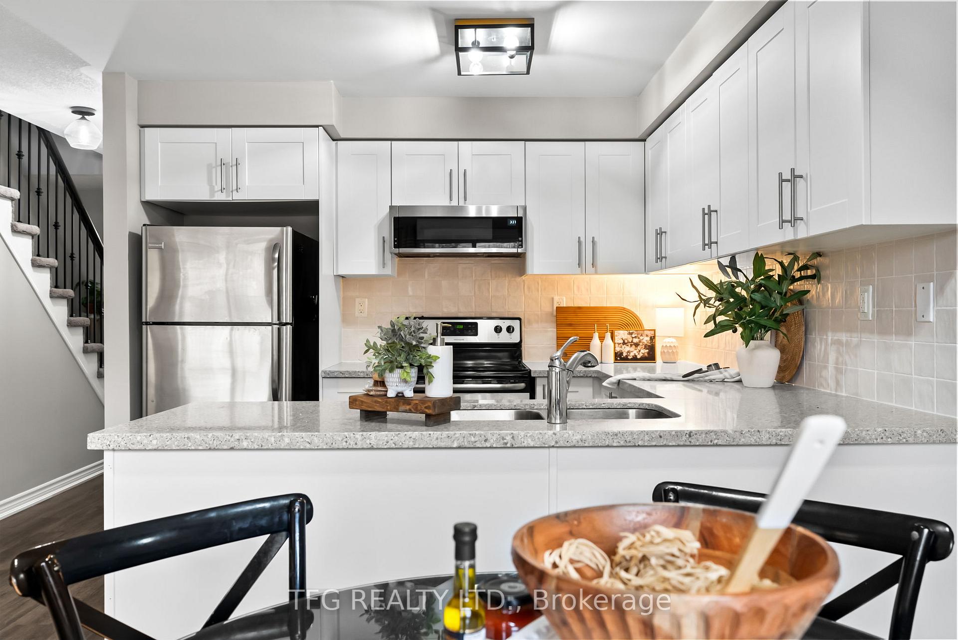 Photo 9 of 12 Ken Bromley Lane, Clarington, Bowmanville — HOMEH