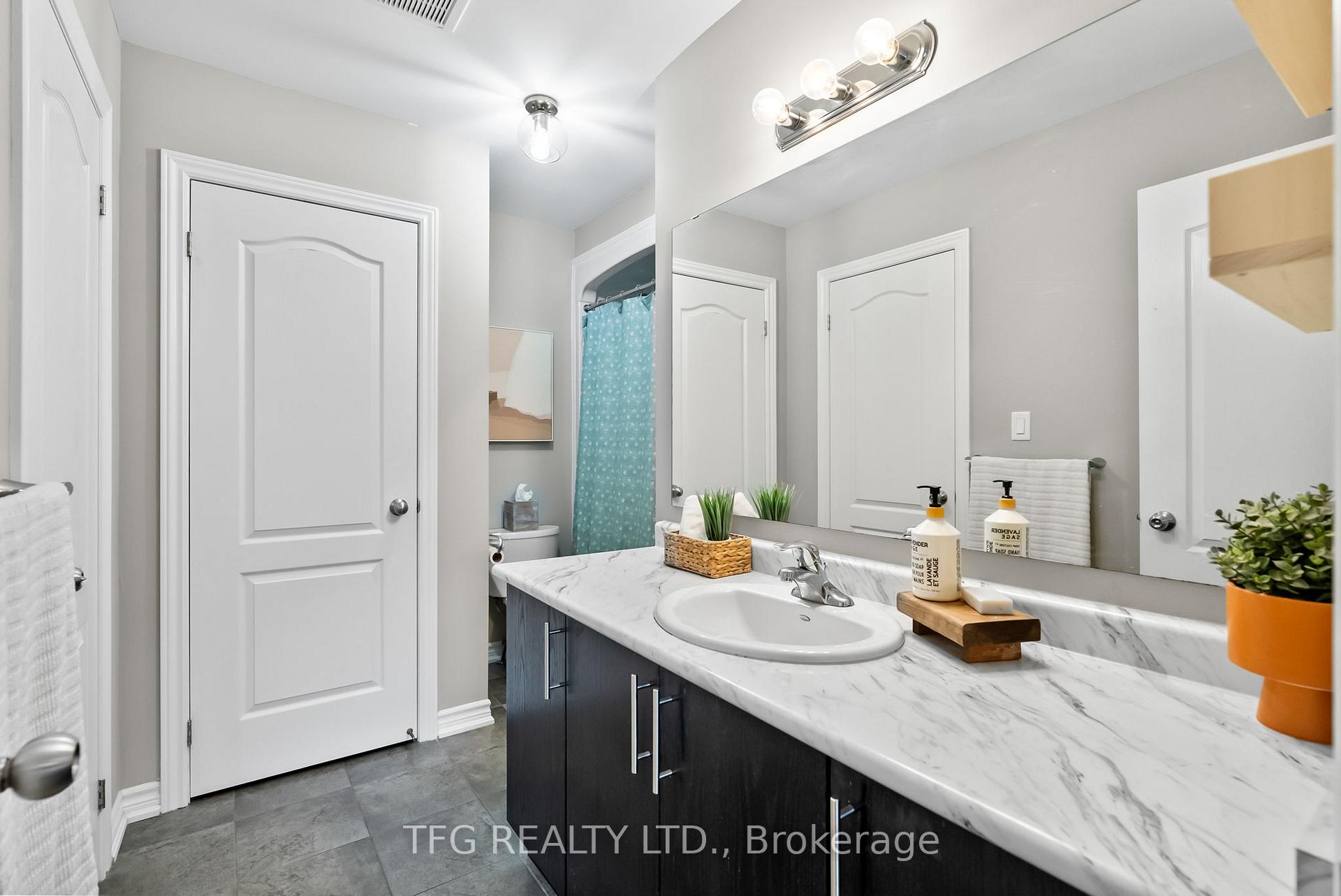 Photo 18 of 12 Ken Bromley Lane, Clarington, Bowmanville — HOMEH