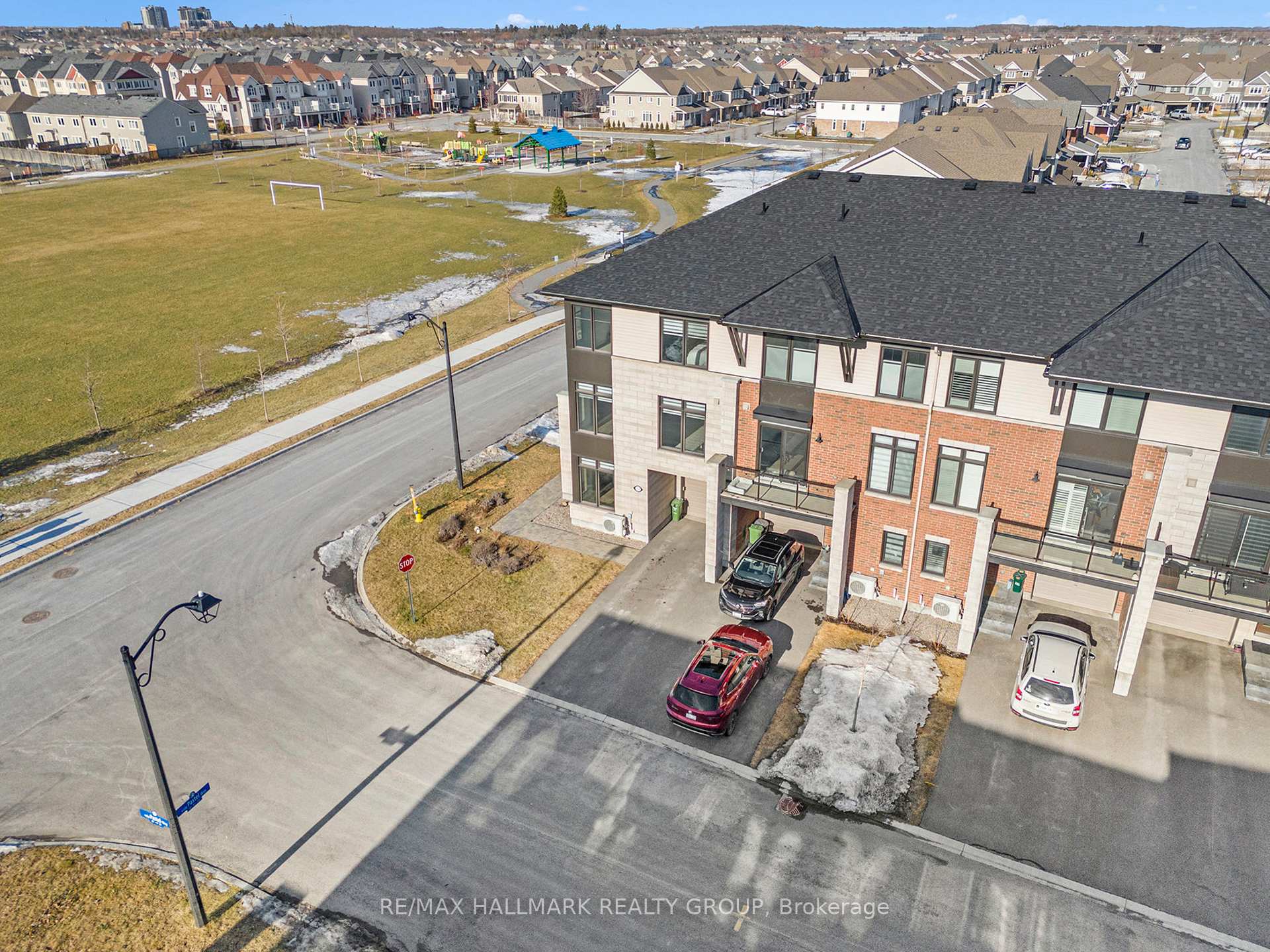 Photo 4 of 284 Pastel Way, Ottawa, Barrhaven - Half Moon Bay — HOMEH