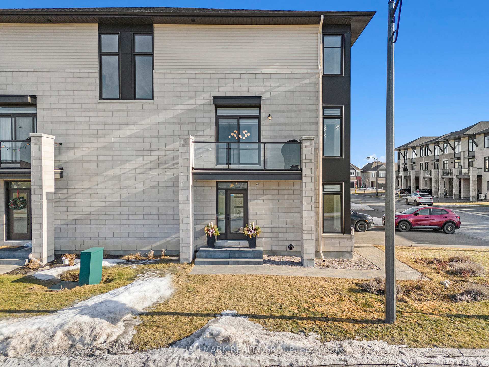 Photo 5 of 284 Pastel Way, Ottawa, Barrhaven - Half Moon Bay — HOMEH