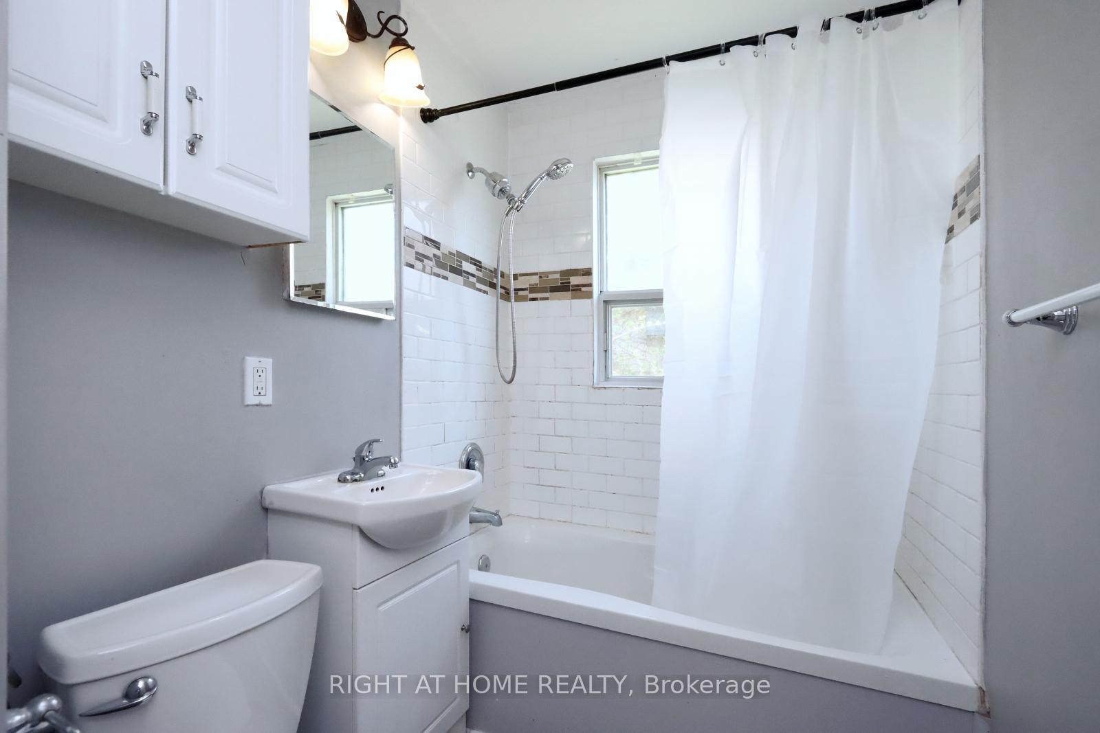 Photo 14 of 240 East 22nd Street, Hamilton, Eastmount — HOMEH