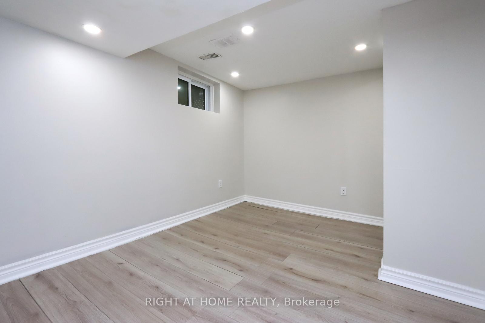 Photo 24 of 240 East 22nd Street, Hamilton, Eastmount — HOMEH