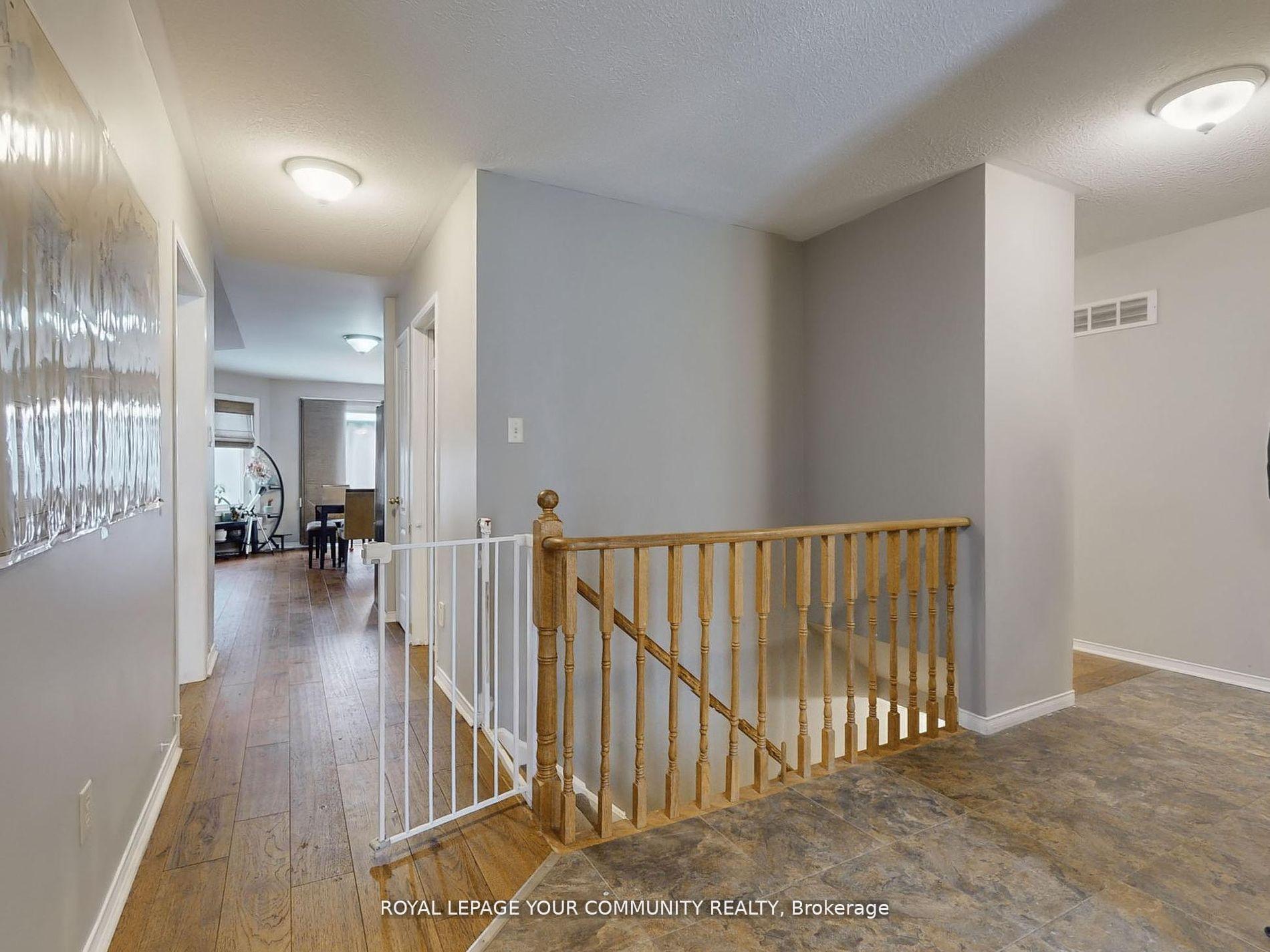 Photo 4 of 105 Brown Street, Barrie, Ardagh — HOMEH