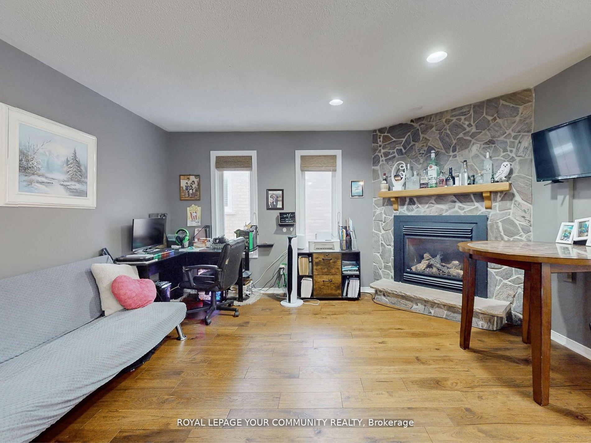 Photo 7 of 105 Brown Street, Barrie, Ardagh — HOMEH