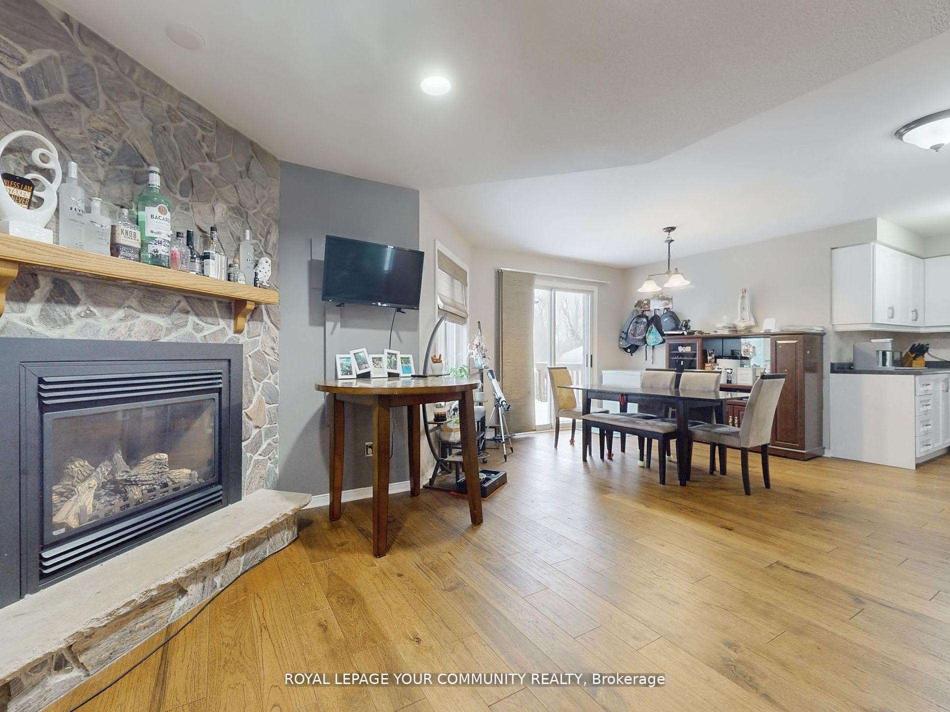 Photo 8 of 105 Brown Street, Barrie, Ardagh — HOMEH