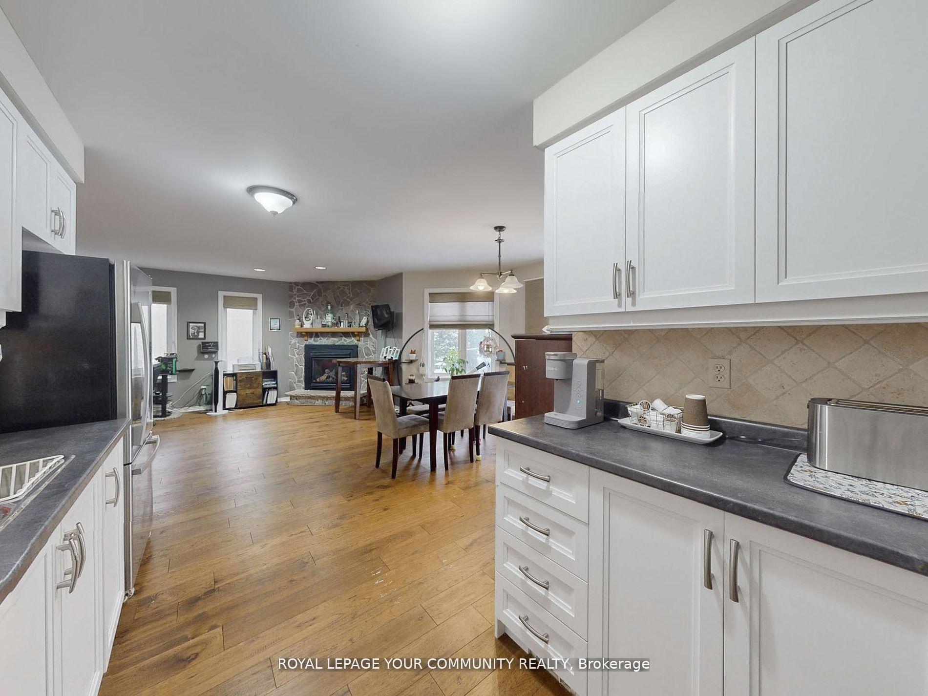 Photo 13 of 105 Brown Street, Barrie, Ardagh — HOMEH