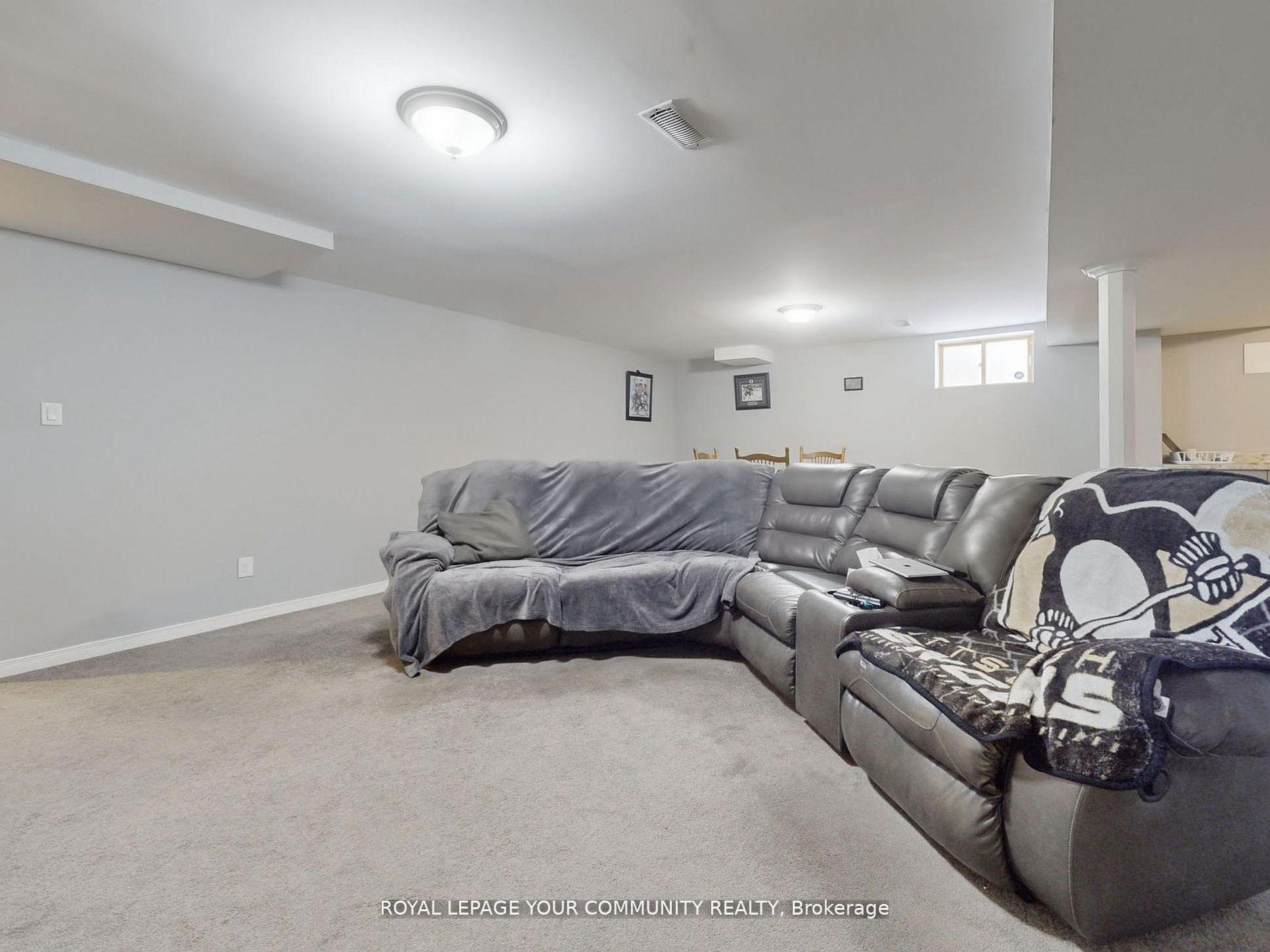 Photo 23 of 105 Brown Street, Barrie, Ardagh — HOMEH