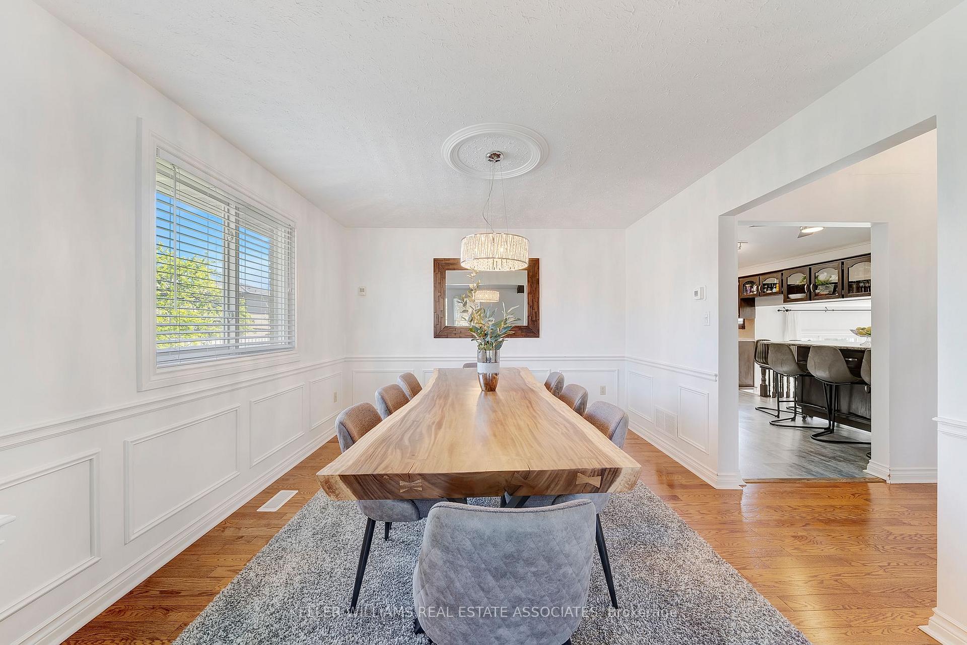 Photo 11 of 24 Farmingdale Crescent, Hamilton, Stoney Creek — HOMEH
