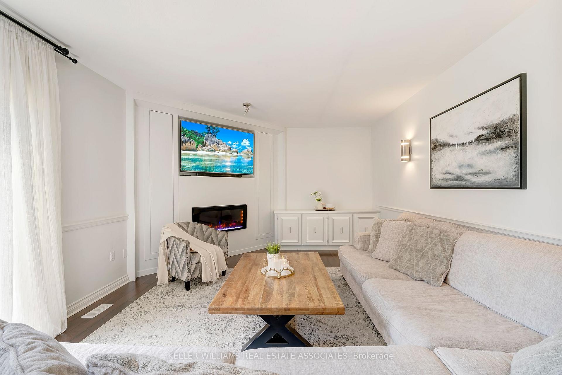 Photo 24 of 24 Farmingdale Crescent, Hamilton, Stoney Creek — HOMEH