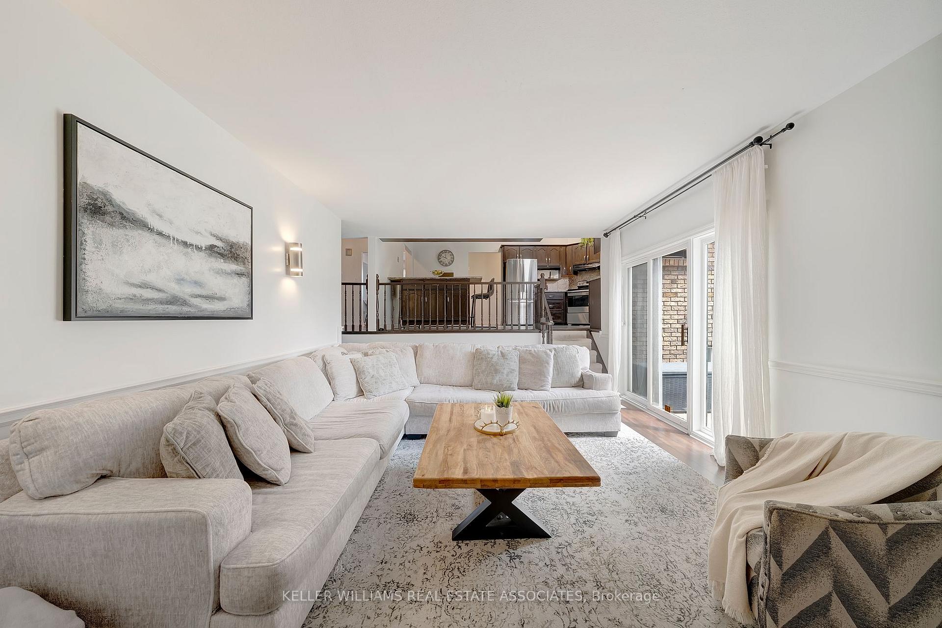 Photo 26 of 24 Farmingdale Crescent, Hamilton, Stoney Creek — HOMEH