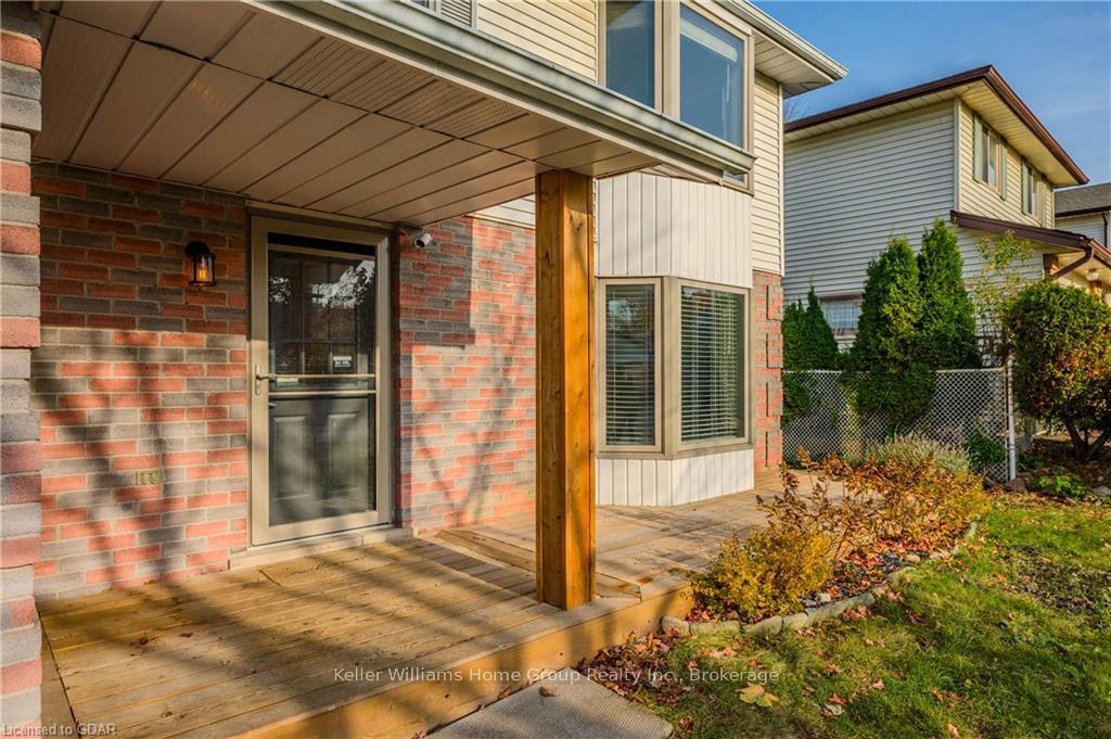 Photo 4 of 57 Rochelle Drive, Guelph, Willow West/Sugarbush/West Acres — HOMEH