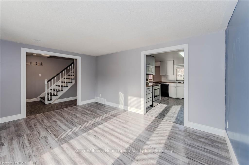 Photo 10 of 57 Rochelle Drive, Guelph, Willow West/Sugarbush/West Acres — HOMEH