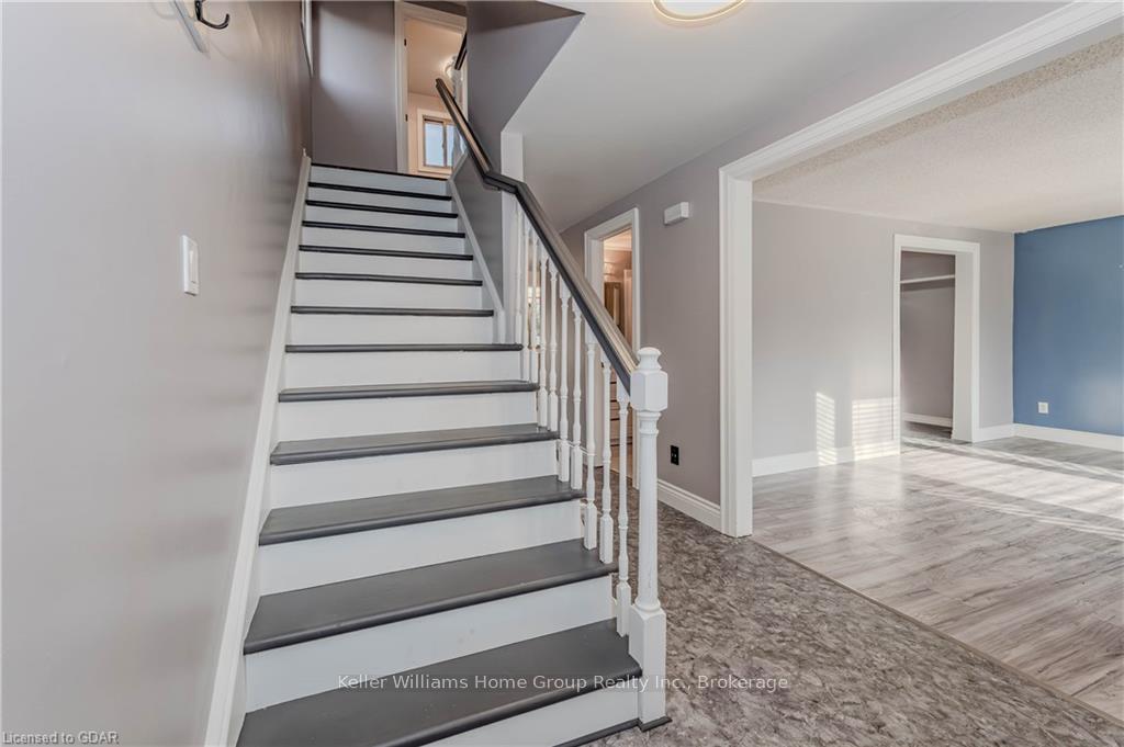Photo 29 of 57 Rochelle Drive, Guelph, Willow West/Sugarbush/West Acres — HOMEH