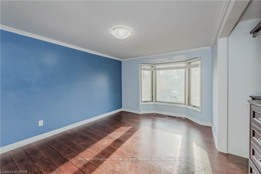 Photo 32 of 57 Rochelle Drive, Guelph, Willow West/Sugarbush/West Acres — HOMEH