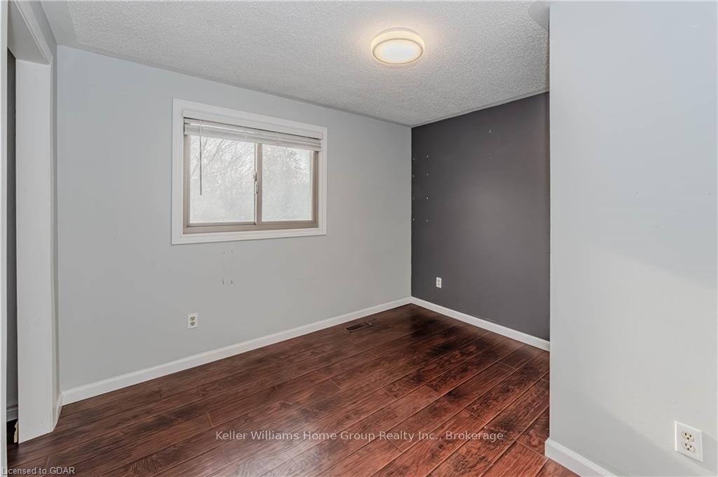 Photo 38 of 57 Rochelle Drive, Guelph, Willow West/Sugarbush/West Acres — HOMEH