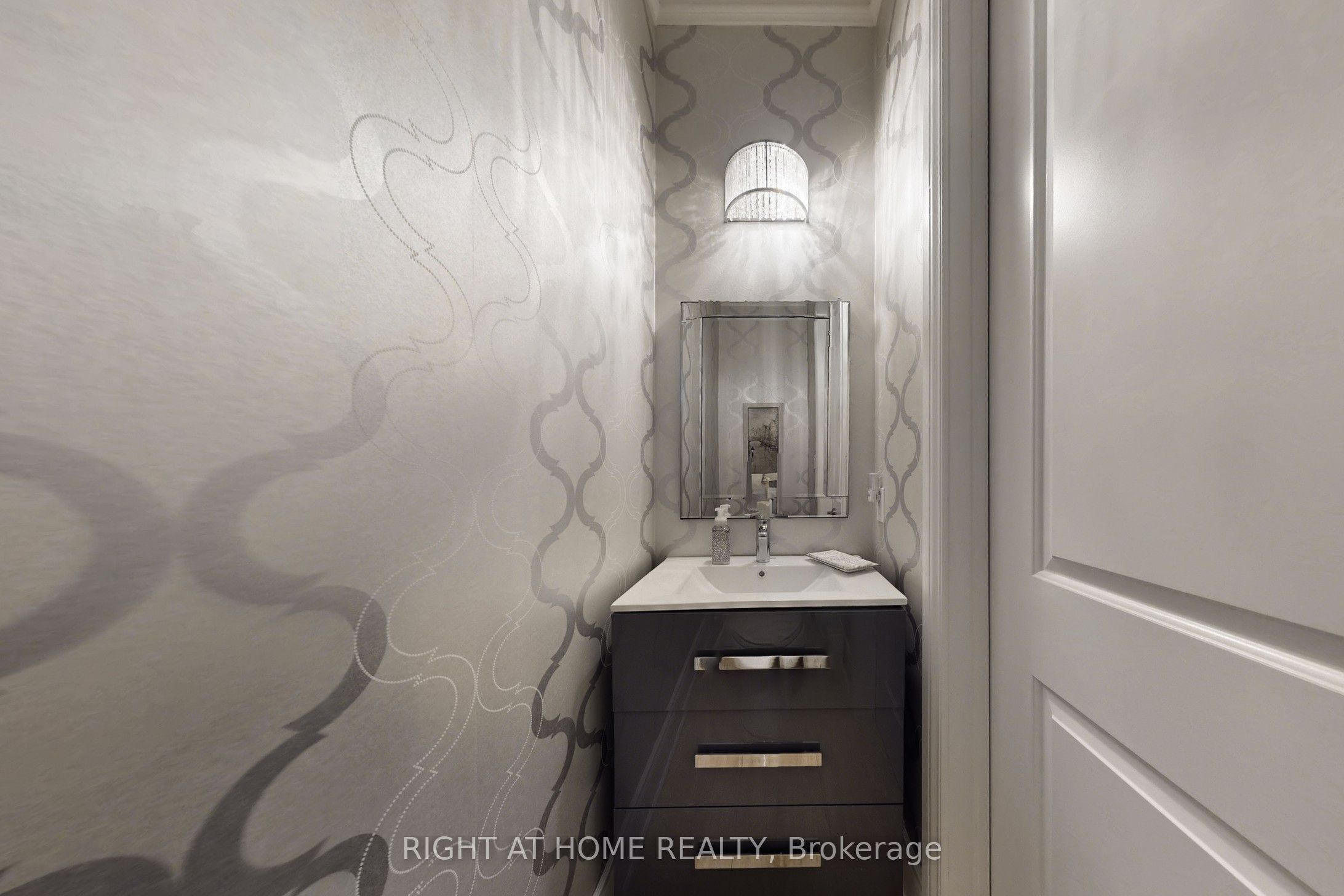 Photo 70 of 131 Robert Berry Crescent, King, King City — HOMEH